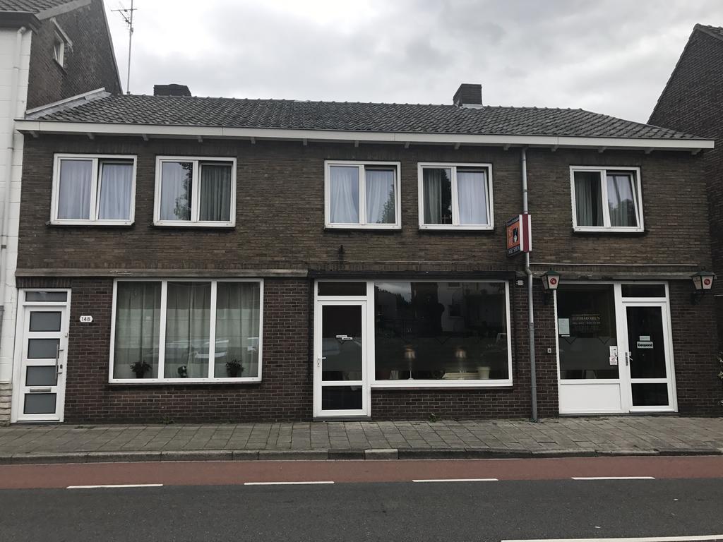 Amby Family House Maastricht Exterior photo